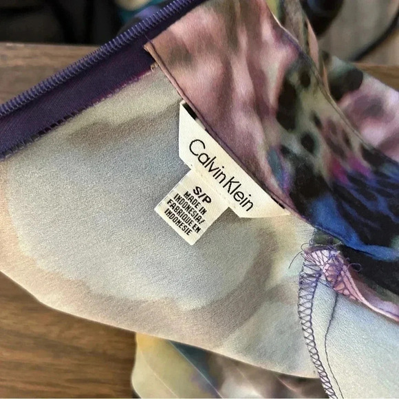 🌟Calvin Klein watercolor top  S - Picture 4 of 10